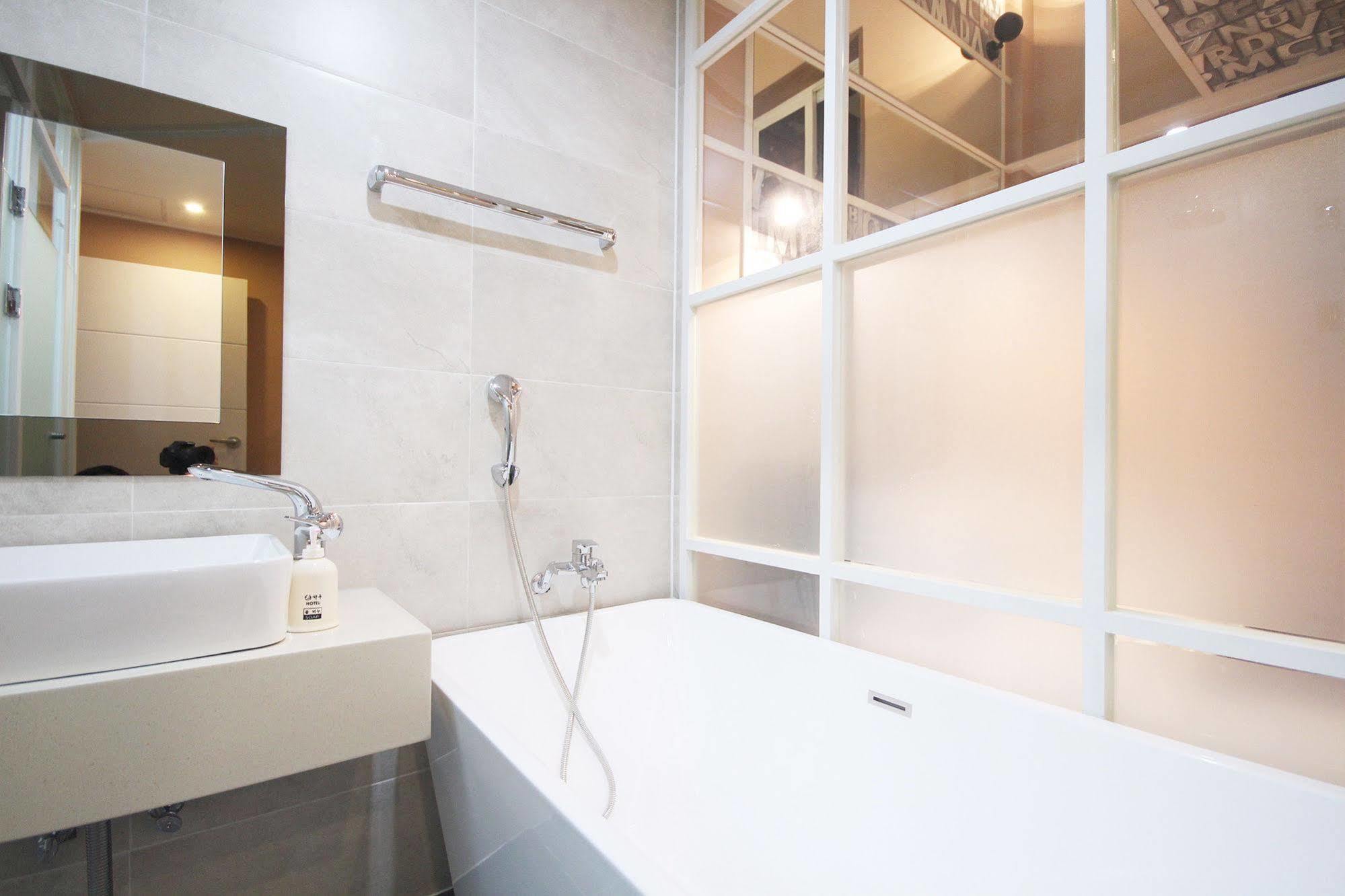 Haru Hotel Gimhae Ngoại thất bức ảnh