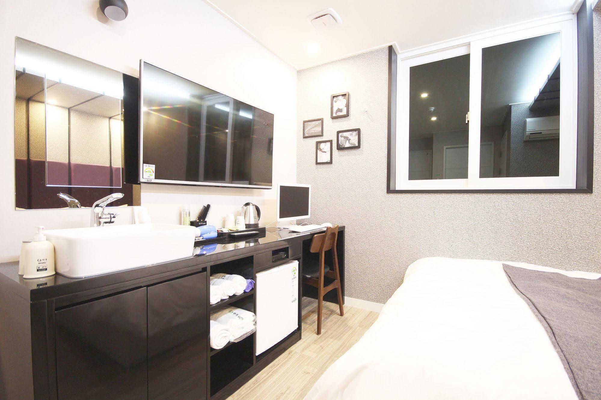 Haru Hotel Gimhae Ngoại thất bức ảnh